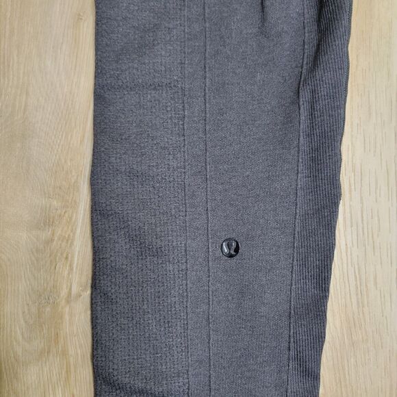 Lululemon Ebb to Street Leggings Size 8 Compression Pant Heathered Gray - Picture 8 of 10